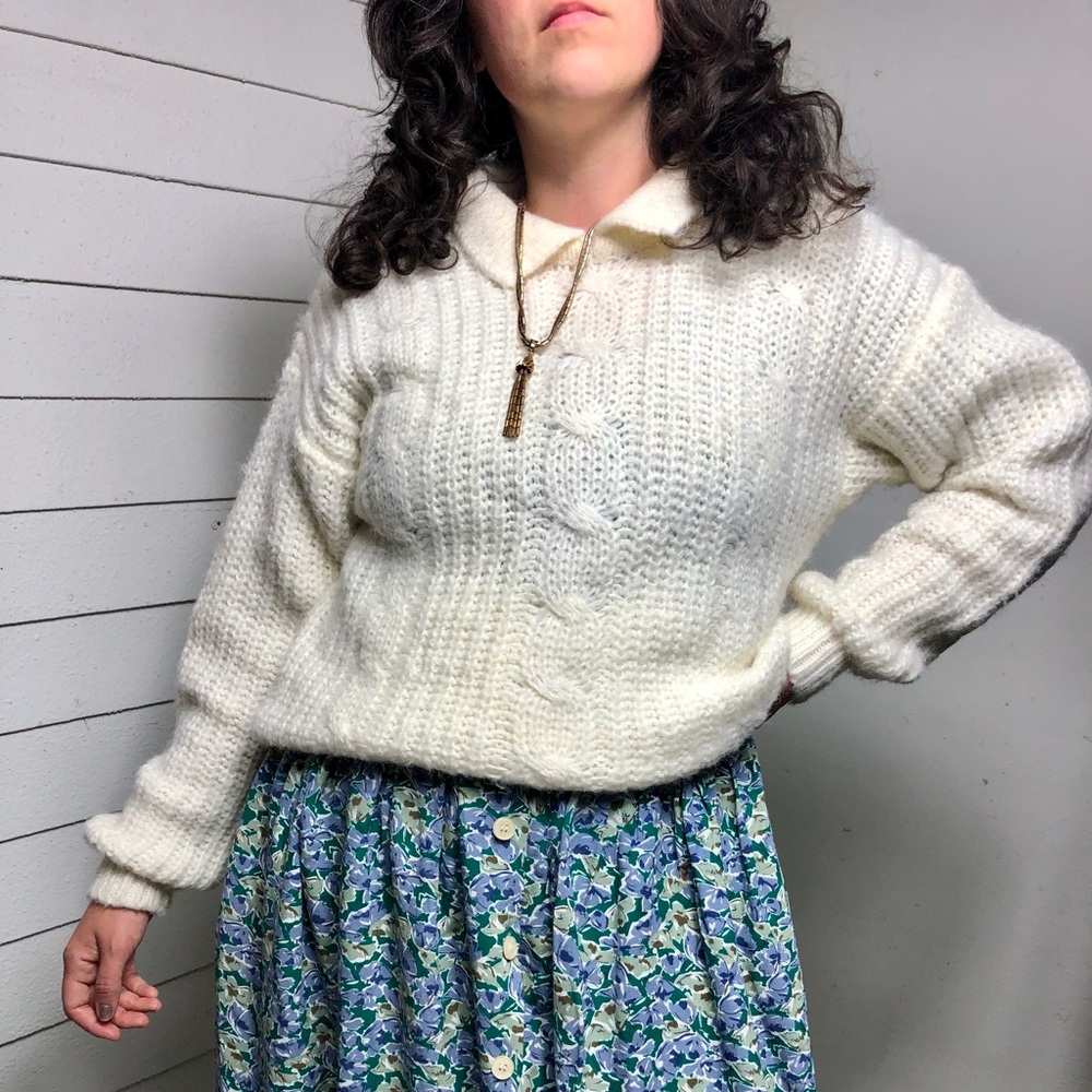 Super soft white 80’s vintage sweater